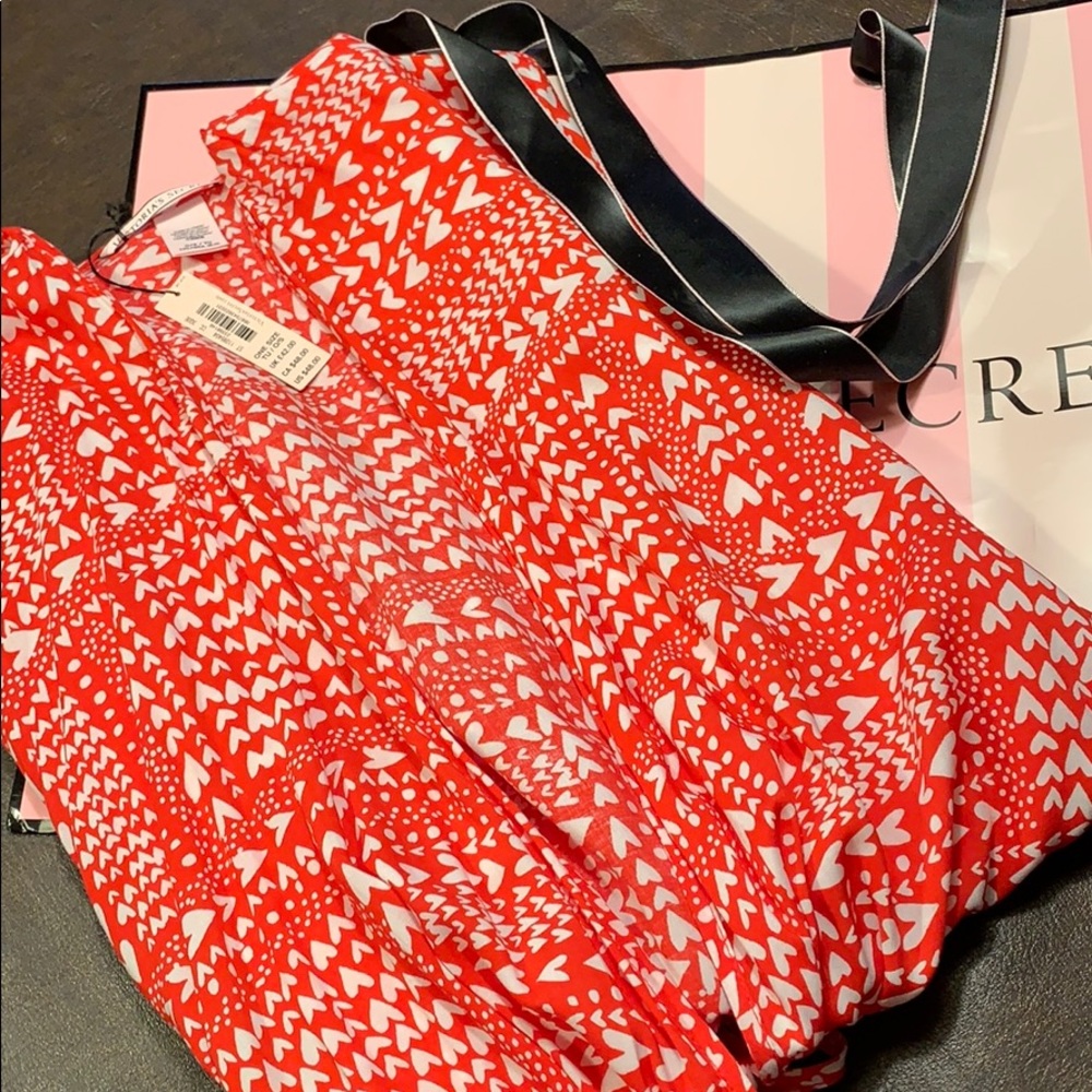 Victoria’s Secret Robe/Coverup - Picture 4 of 4